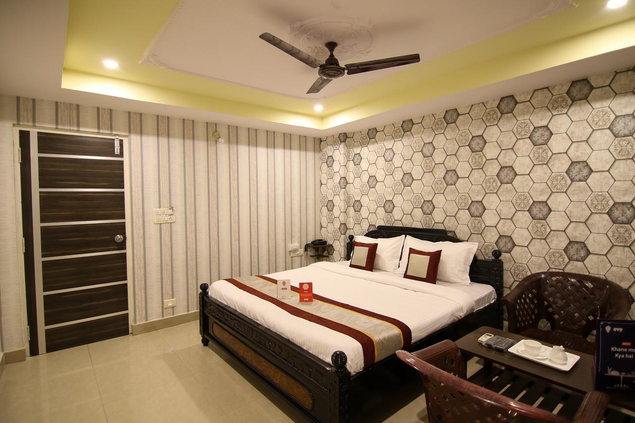 Oyo 9207 Chakri Guest House Visakhapatnam Exterior foto