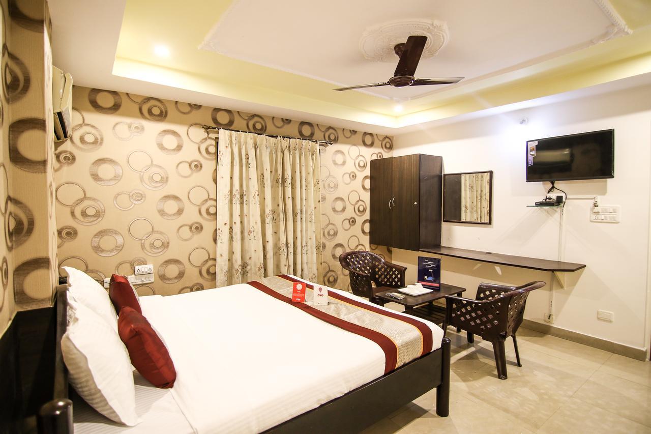 Oyo 9207 Chakri Guest House Visakhapatnam Exterior foto